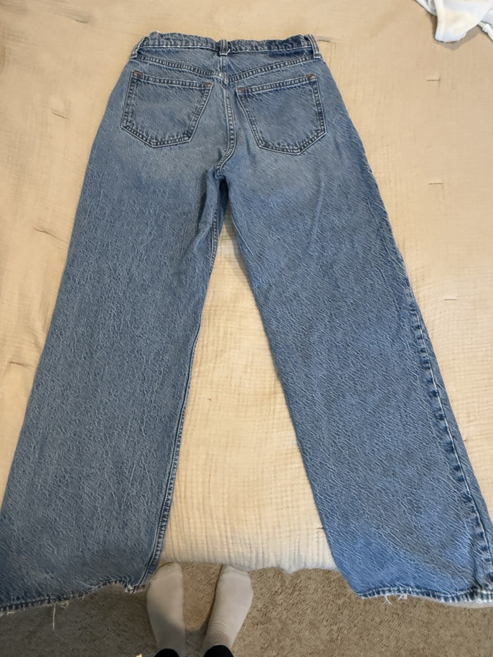 Abercrombie & Fitch The Loose High Rise Blue Jeans